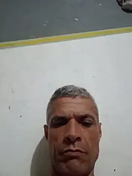 BrenoAvelar online show from April 2026 03:41:01 AM