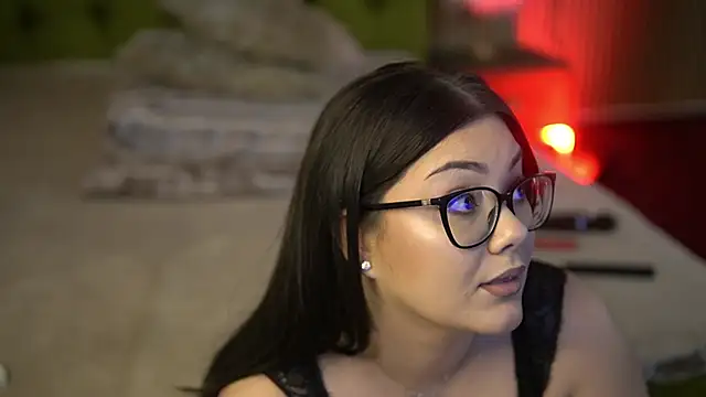 Snapshot of OliviaNoir chatting on September 2025 03:48:02 PM OliviaNoir online show from September 2025 03:48:02 PM