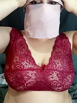 Queen-15 online show from March 2026 12:49:02 AM