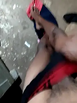 Snapshot of RAYI_Queen_4 chatting on December 2025 02:14:02 PM RAYI Queen 4 online show from December 2025 02:14:02 PM