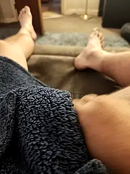 Snapshot of hubbyfun19 chatting on November 2025 07:54:01 AM hubbyfun19 online show from November 2025 07:54:01 AM