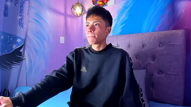 Snapshot of MaxiWildd chatting on December 2025 12:54:01 PM MaxiWildd online show from December 2025 12:54:01 PM