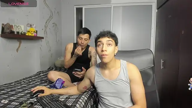 Snapshot of Noxx_starkK chatting on September 2025 11:50:01 PM Noxx starkK online show from September 2025 11:50:01 PM