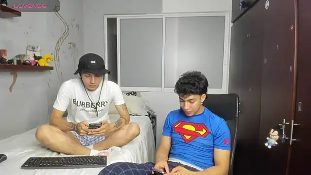 Snapshot of Noxx_starkK chatting on September 2025 04:29:01 AM Noxx starkK online show from September 2025 04:29:01 AM