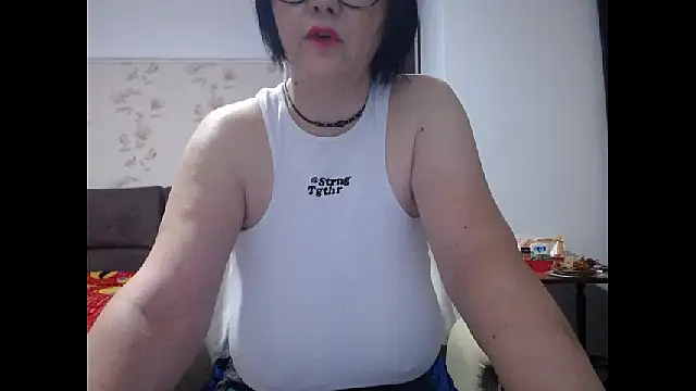 Snapshot of Mary_x chatting on October 2025 02:56:02 AM Mary x online show from October 2025 02:56:02 AM
