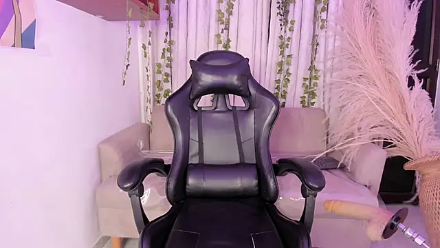 AmbarFoxx  online show from April 2026 06:43:02 AM