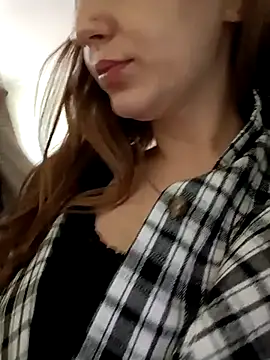 Snapshot of Lissa213 chatting on October 2025 10:11:02 AM Lissa213 online show from October 2025 10:11:02 AM