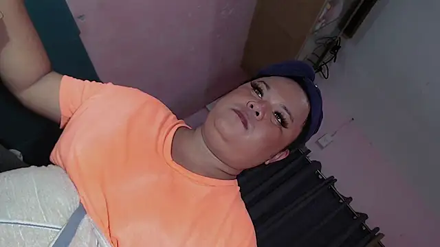 Snapshot of fallen_angel08 chatting on December 2025 04:39:02 AM fallen angel08 online show from December 2025 04:39:02 AM