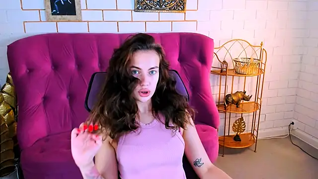 Snapshot of SeaJorji chatting on November 2025 01:09:02 PM SeaJorji online show from November 2025 01:09:02 PM