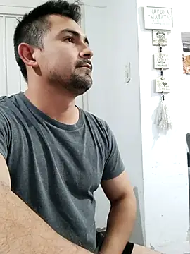 Bradd 32 online show from September 2025 03:07:02 AM