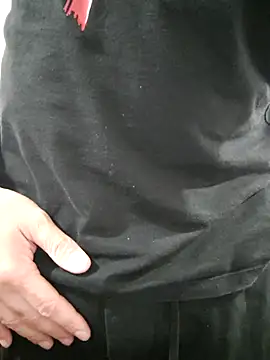 Bradd 32 online show from September 2025 05:25:01 PM