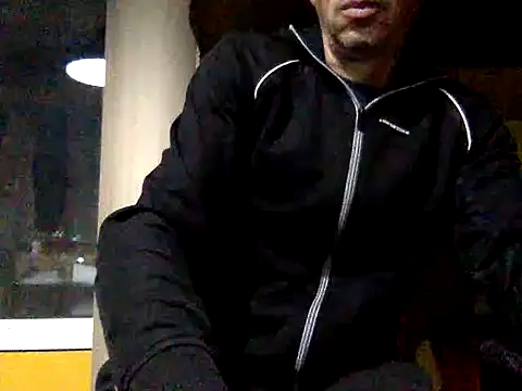 adiluci1 online show from November 2025 03:39:01 AM