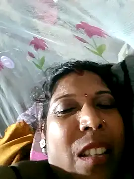 Savita992 online show from October 2025 10:42:02 PM