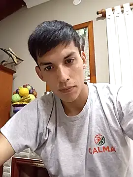 frankitocam4 online show from December 2025 02:14:02 PM