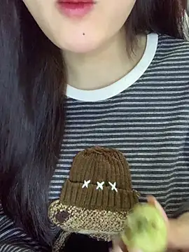 Linhtruong  online show from December 2025 04:20:03 AM