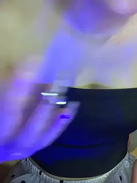 Linhtruong  online show from April 2026 01:55:02 AM