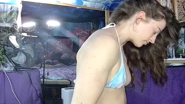 aquafoxy online show from March 2026 05:33:02 AM