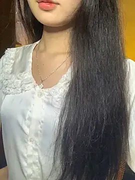 Nhinhi18 online show from December 2025 03:30:01 PM