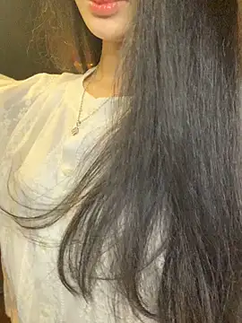 Nhinhi18 online show from April 2026 03:06:01 PM