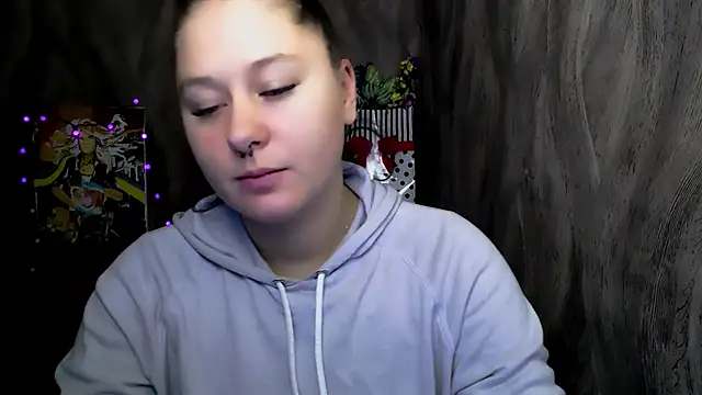 Linda S  online show from December 2025 02:14:02 PM