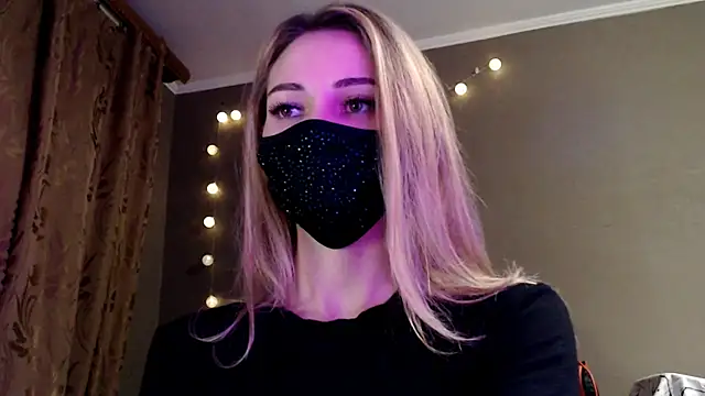 Iris lave online show from November 2025 05:05:02 PM