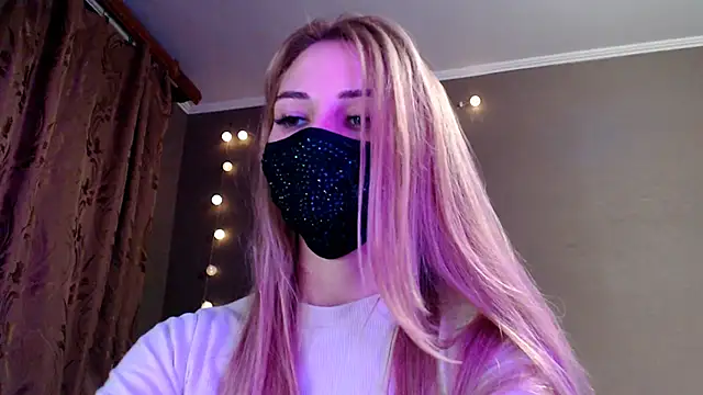 Iris lave online show from December 2025 03:07:01 PM