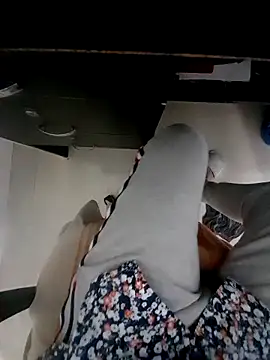 hackyourpussyxh online show from November 2025 01:05:01 AM