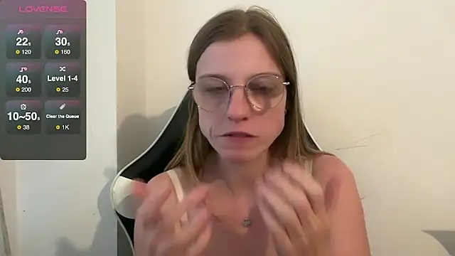 BustyKellyXXX online show from October 2025 03:23:02 PM