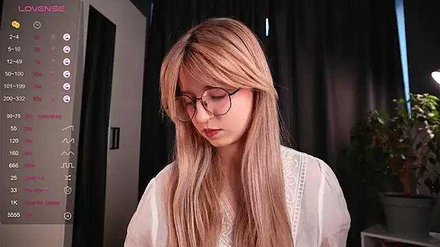 Snapshot of zegoii chatting on October 2025 01:55:02 PM zegoii online show from October 2025 01:55:02 PM