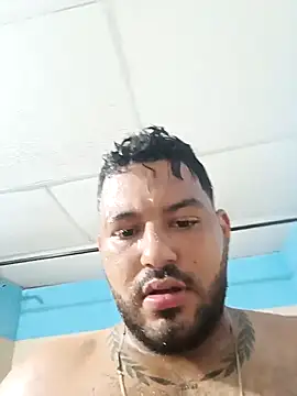 Snapshot of Frank0021 chatting on October 2025 02:00:01 AM Frank0021 online show from October 2025 02:00:01 AM