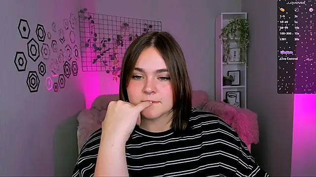 Snapshot of lorraine_carter chatting on October 2025 07:22:02 PM lorraine carter online show from October 2025 07:22:02 PM