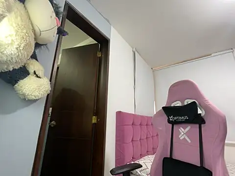 lucy grey25 online show from September 2025 02:17:02 PM