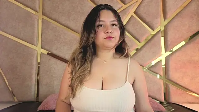 Zafiro claire online show from January 2026 06:42:02 PM