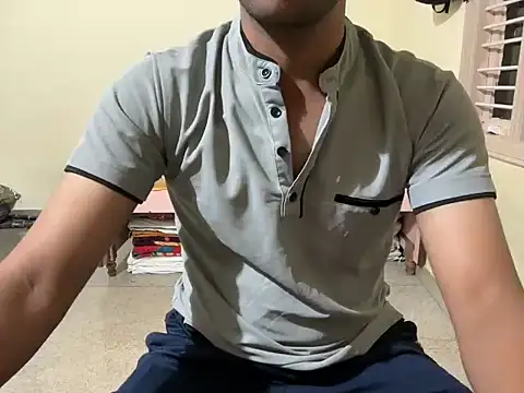 Snapshot of project085 chatting on October 2025 02:35:02 PM project085 online show from October 2025 02:35:02 PM