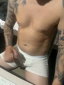 Snapshot of AnimistEquity chatting on October 2025 05:37:01 PM AnimistEquity online show from October 2025 05:37:01 PM