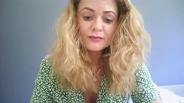 Snapshot of Ginger-bb chatting on June 2026 11:15:01 AM Ginger-bb online show from June 2026 11:15:01 AM