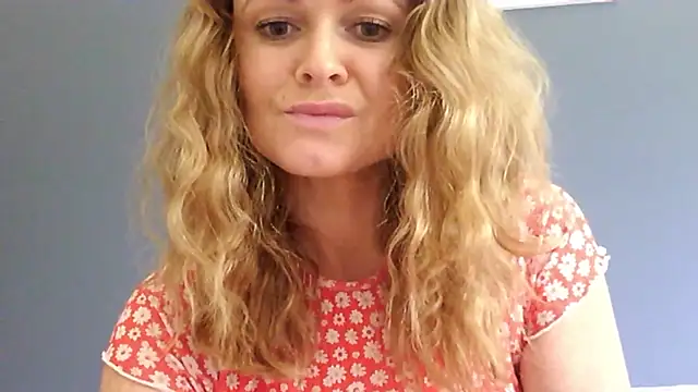 Snapshot of Ginger-bb chatting on July 2026 11:16:02 AM Ginger-bb online show from July 2026 11:16:02 AM