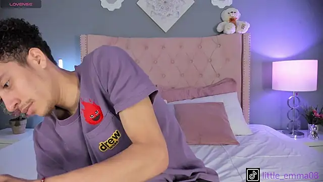 Joe And Emma online show from October 2025 09:33:01 PM