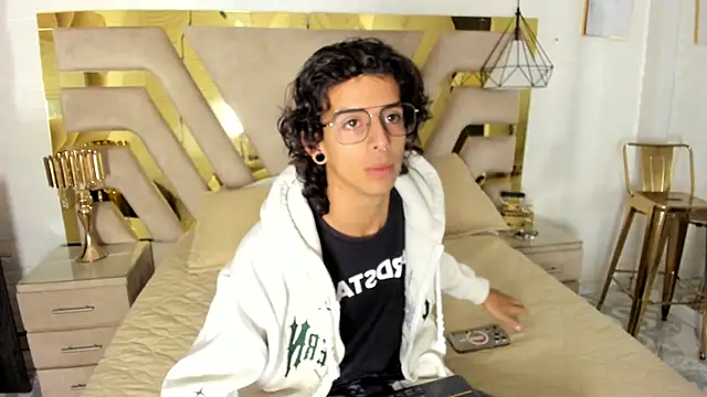 Snapshot of Ibratxandy chatting on November 2025 12:53:02 PM Ibratxandy online show from November 2025 12:53:02 PM