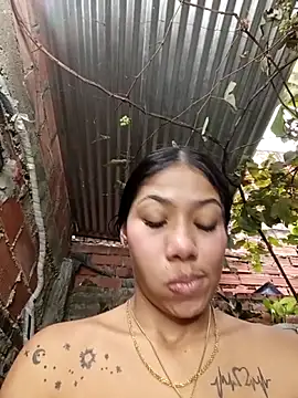 Rous-squir online show from December 2025 12:43:02 PM