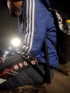 andrusstik online show from October 2025 05:35:02 AM