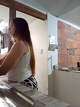 Arianna Moss online show from September 2025 02:09:02 PM