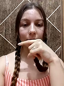 Arianna Moss online show from November 2025 01:48:02 AM