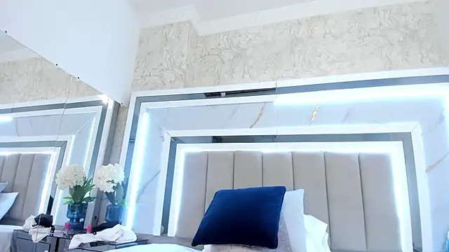 melodycharlotte online show from September 2025 12:19:01 PM