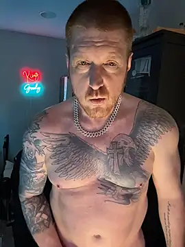 Snapshot of CloudyKingG chatting on April 2026 09:30:02 PM CloudyKingG online show from April 2026 09:30:02 PM