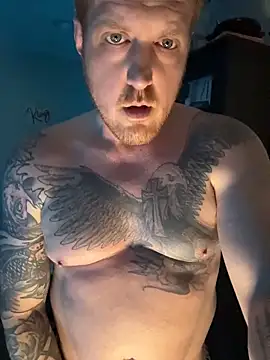 Snapshot of CloudyKingG chatting on May 2026 03:35:02 AM CloudyKingG online show from May 2026 03:35:02 AM
