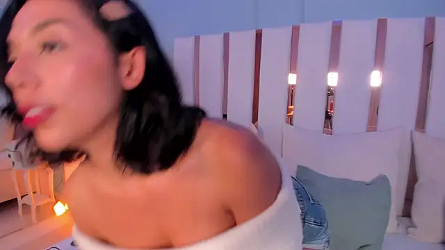 Snapshot of selene_phmoon chatting on October 2025 04:44:02 AM selene phmoon online show from October 2025 04:44:02 AM