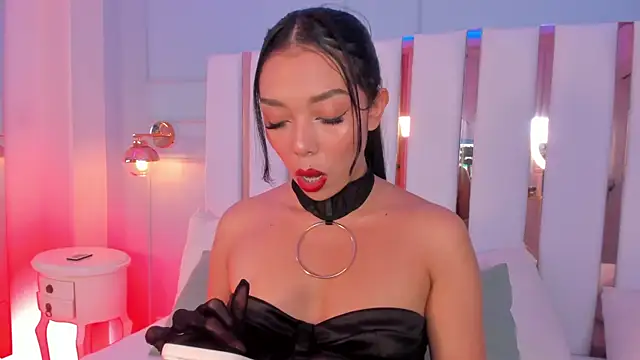 Snapshot of selene_phmoon chatting on December 2025 04:28:02 AM selene phmoon online show from December 2025 04:28:02 AM