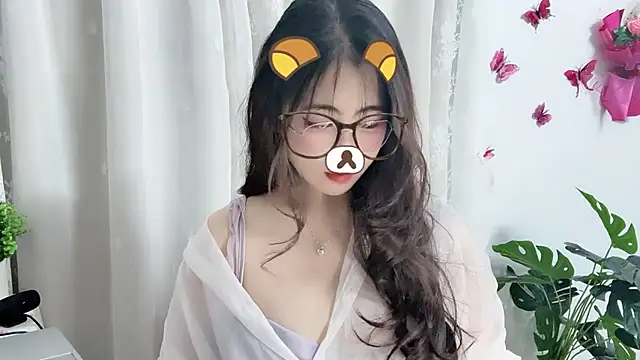 Amelia-babee online show from April 2026 09:18:01 AM