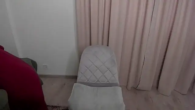 Snapshot of sofielovely_ chatting on December 2025 01:17:04 PM sofielovely online show from December 2025 01:17:04 PM